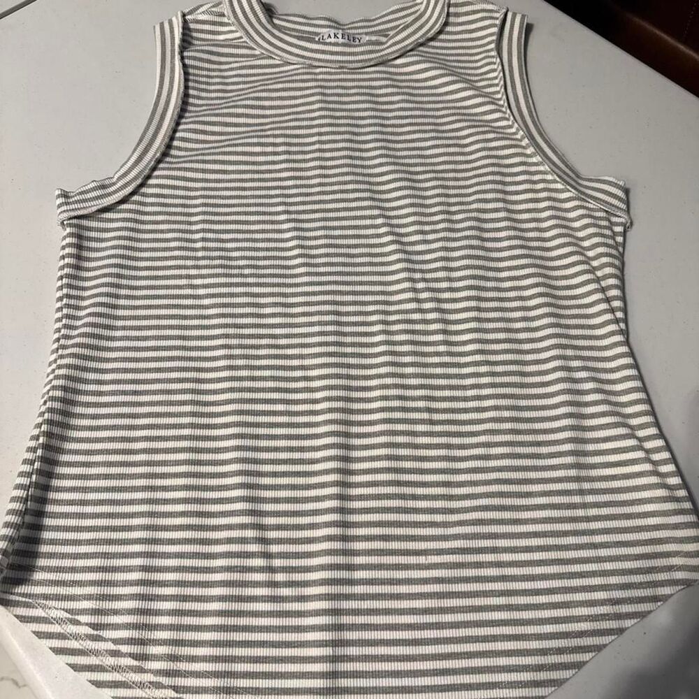 Blakeley Women's White and Grey Vest